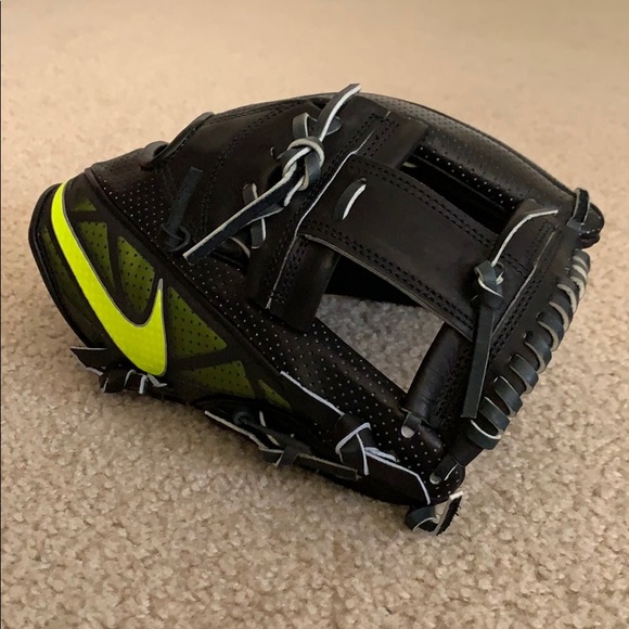 Meet your Posher, Mark - Picture 1 of 1